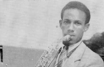 Portrait de Paul Julvécourt (Paulo), saxophoniste 